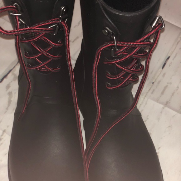 NWOT rain boots with laces - Picture 4 of 7
